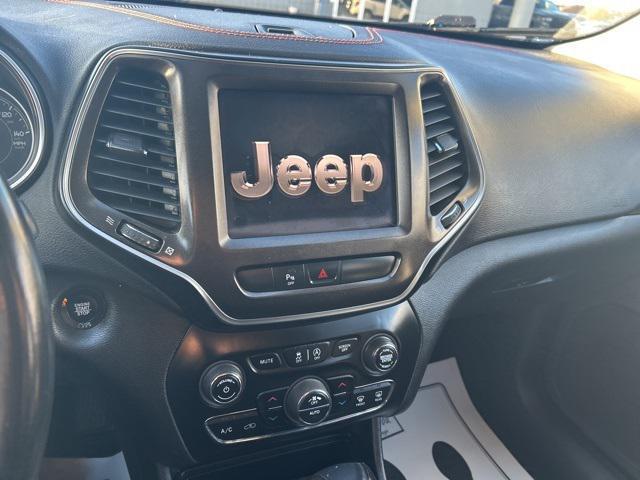 used 2019 Jeep Cherokee car, priced at $13,255