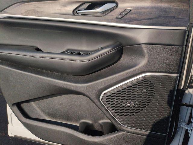 new 2026 Jeep Grand Cherokee L car, priced at $42,530