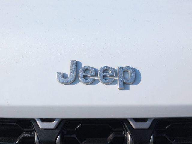 new 2026 Jeep Grand Cherokee L car, priced at $42,530