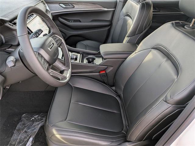 new 2025 Jeep Grand Cherokee car, priced at $43,514