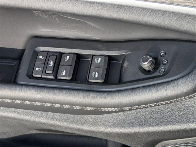 new 2025 Jeep Grand Cherokee car, priced at $43,514