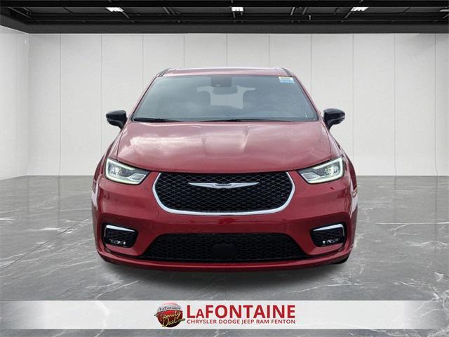 new 2026 Chrysler Pacifica car, priced at $39,215