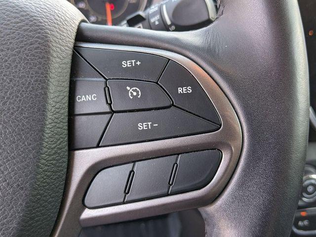 used 2019 Jeep Cherokee car, priced at $14,280