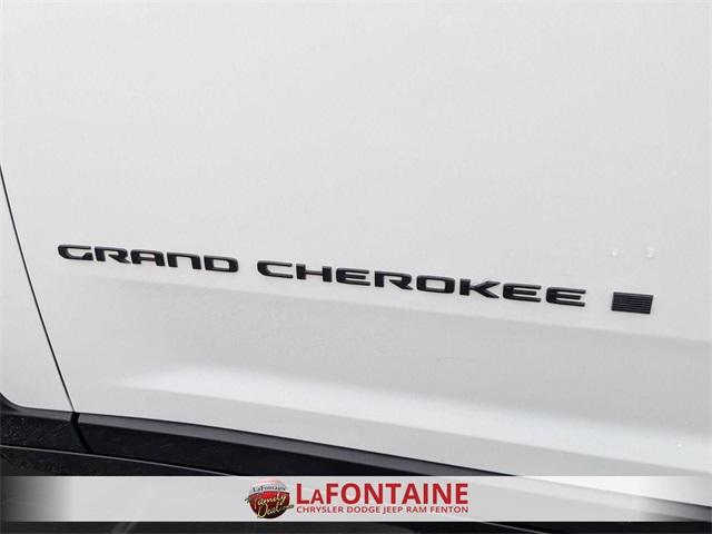 new 2025 Jeep Grand Cherokee car, priced at $38,019