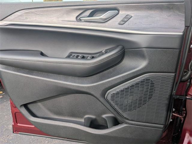 new 2025 Jeep Grand Cherokee car, priced at $38,224