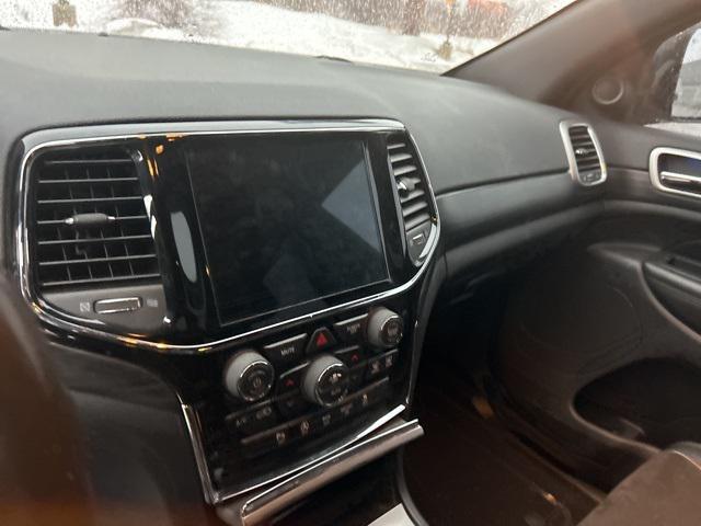 used 2020 Jeep Grand Cherokee car, priced at $19,595