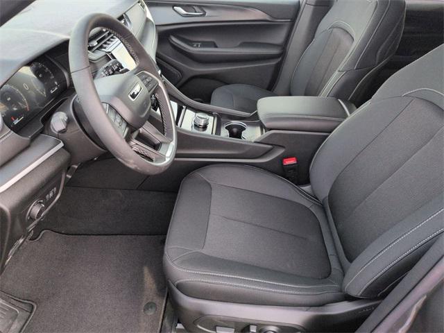 new 2026 Jeep Grand Cherokee car, priced at $42,478