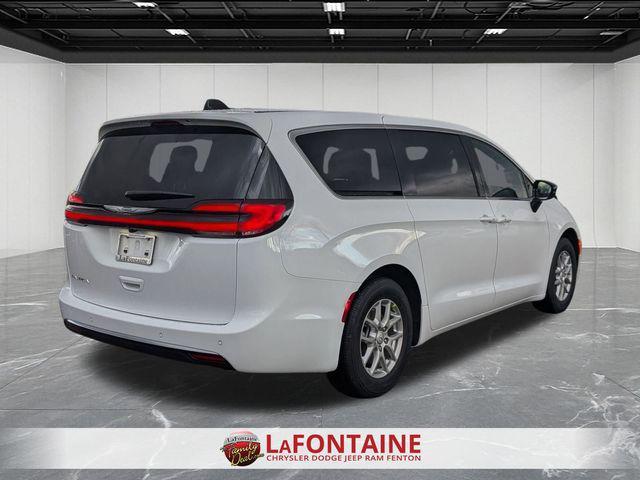 new 2026 Chrysler Pacifica car, priced at $38,291