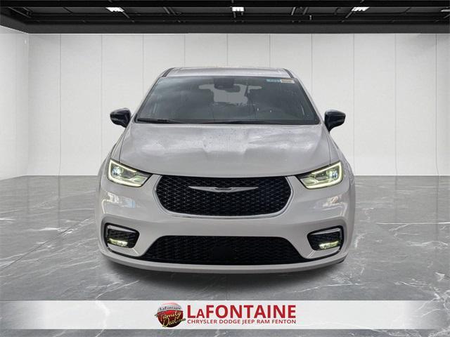 new 2026 Chrysler Pacifica car, priced at $38,791