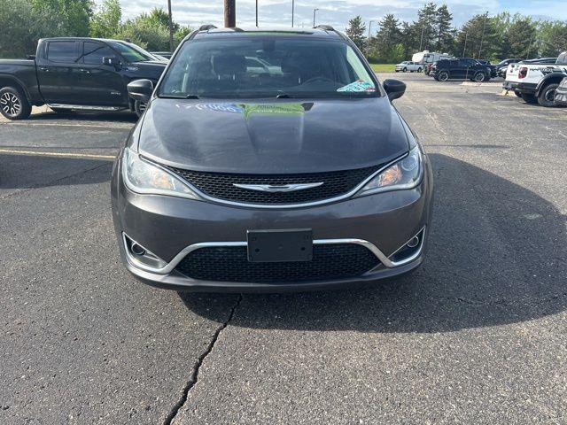 used 2017 Chrysler Pacifica car, priced at $9,988