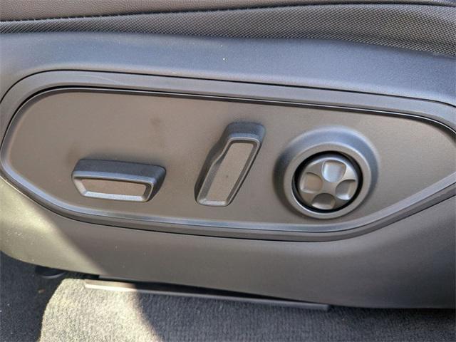 new 2025 Jeep Grand Cherokee car, priced at $37,714