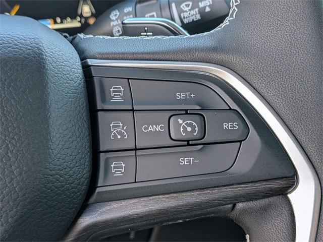 new 2025 Jeep Grand Cherokee car, priced at $37,714