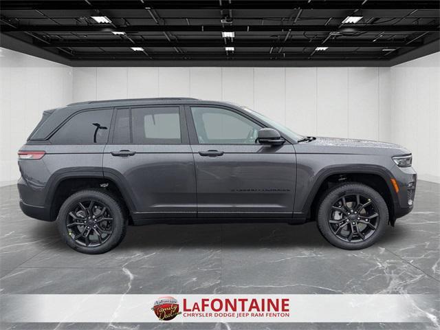new 2025 Jeep Grand Cherokee car, priced at $43,558