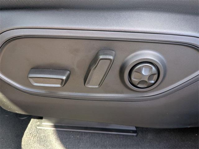 new 2025 Jeep Grand Cherokee car, priced at $34,936