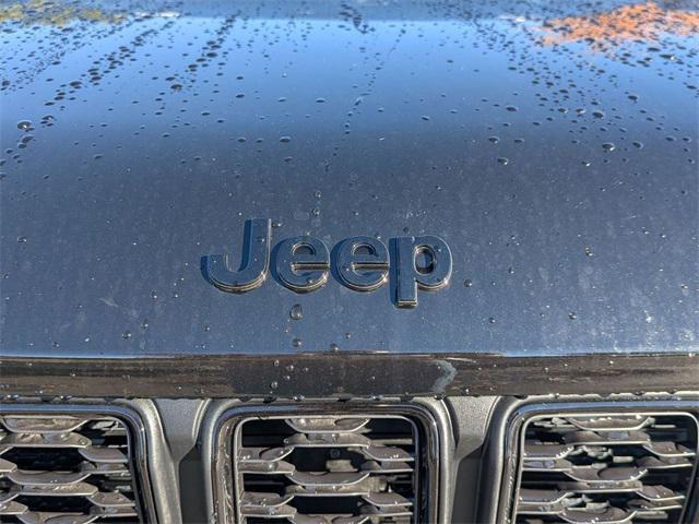 new 2025 Jeep Grand Cherokee L car, priced at $44,005