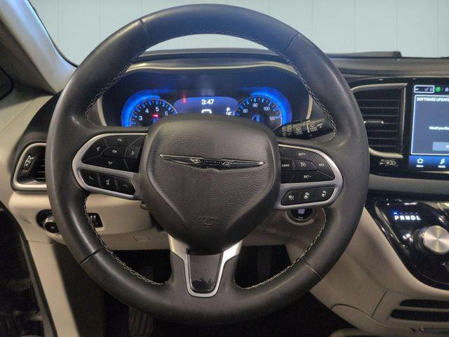 used 2023 Chrysler Pacifica car, priced at $22,091