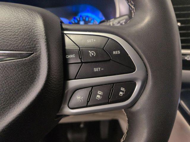 used 2023 Chrysler Pacifica car, priced at $22,091
