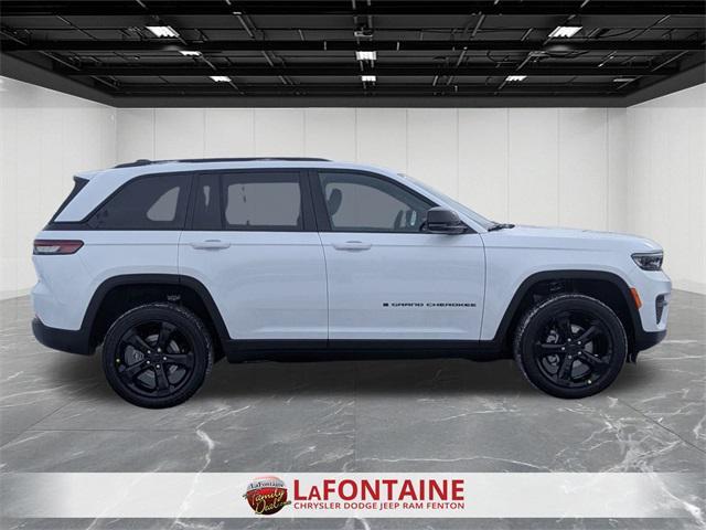 new 2025 Jeep Grand Cherokee car, priced at $38,019