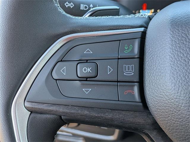 new 2025 Jeep Grand Cherokee car, priced at $37,714