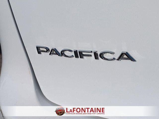 used 2024 Chrysler Pacifica car, priced at $25,892