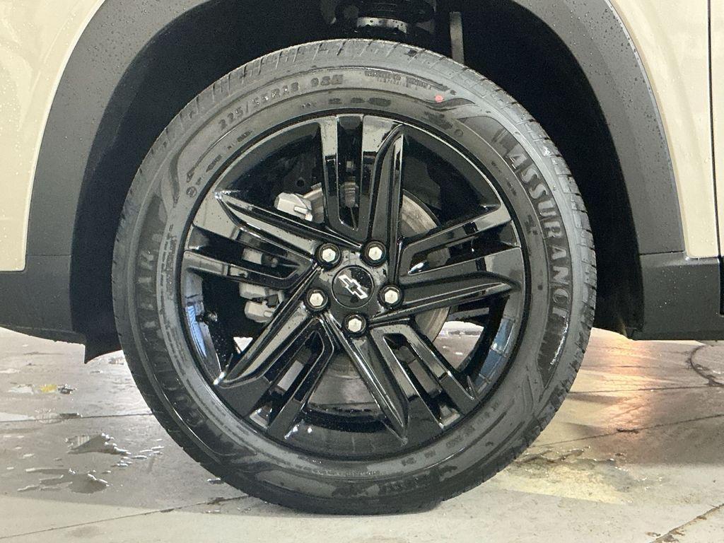 new 2026 Chevrolet Trax car, priced at $28,285