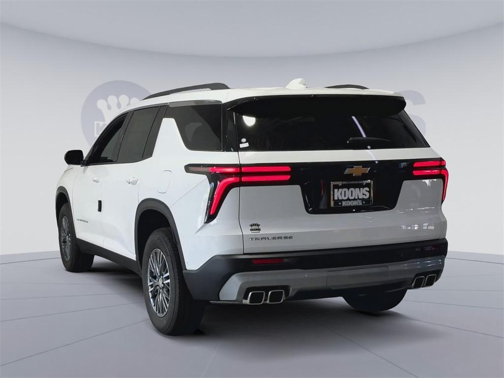 new 2026 Chevrolet Traverse car, priced at $42,079