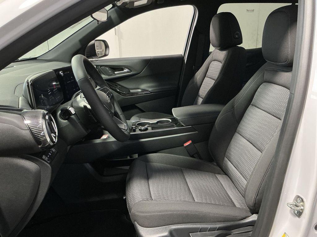 new 2026 Chevrolet Equinox car, priced at $30,234