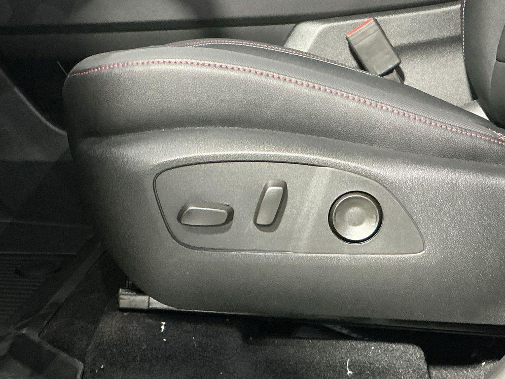 new 2026 Chevrolet Traverse car, priced at $50,444