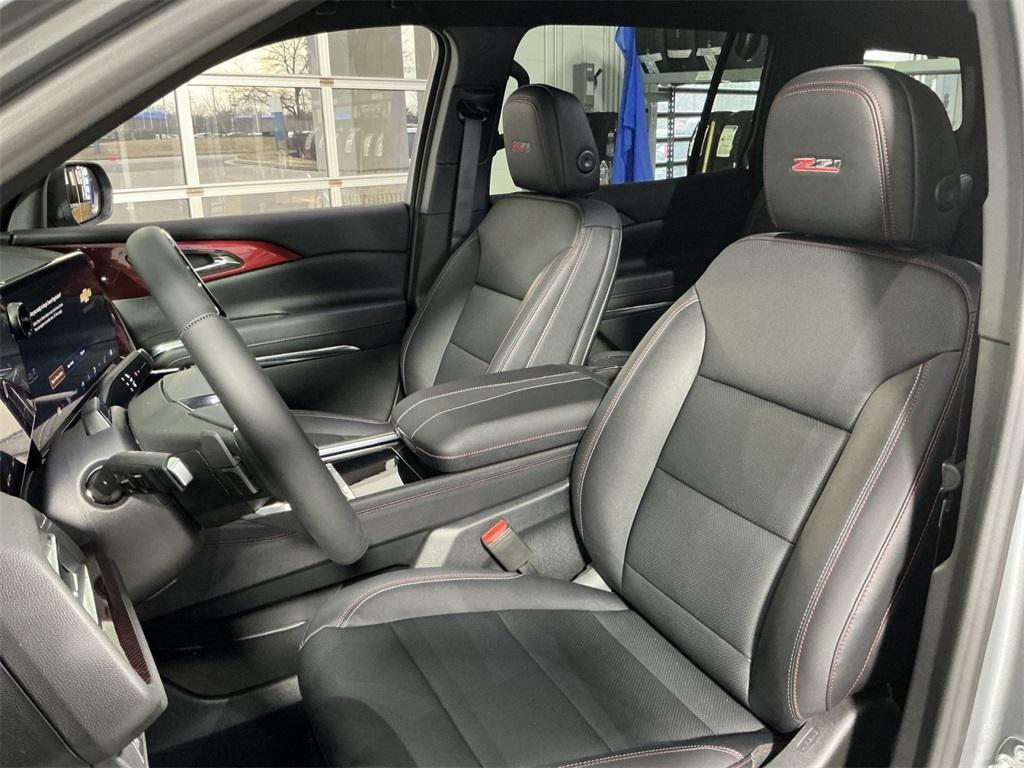 new 2026 Chevrolet Traverse car, priced at $51,578