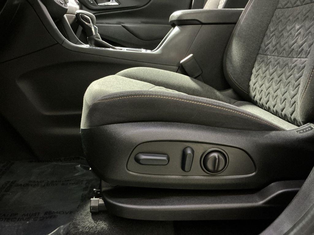 used 2023 Chevrolet Equinox car, priced at $23,000