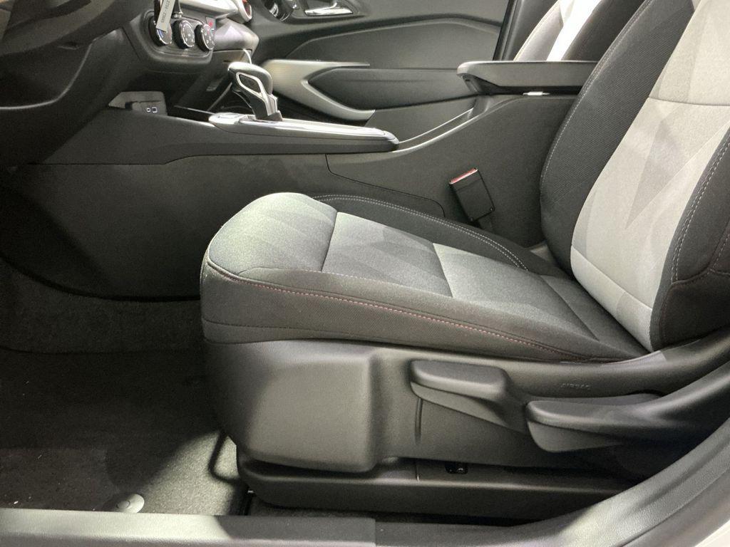 new 2026 Chevrolet Trax car, priced at $25,085