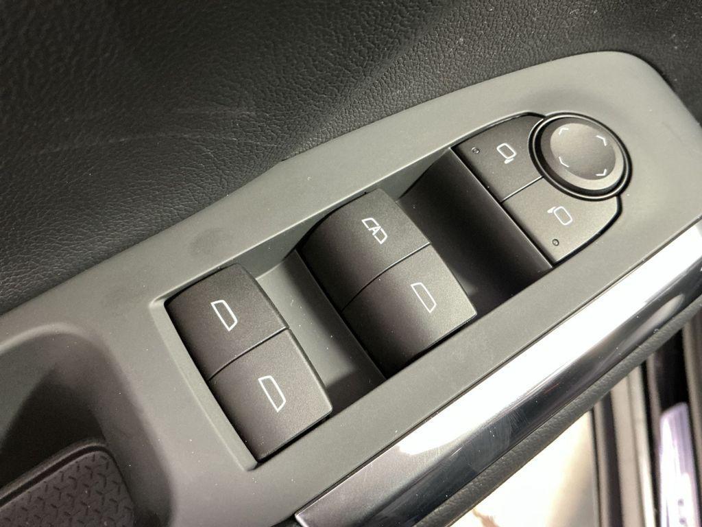 new 2026 Chevrolet Traverse car, priced at $50,444