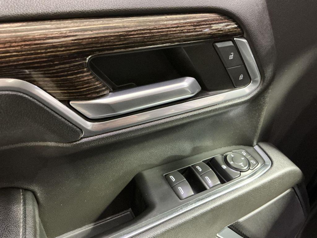 used 2022 GMC Sierra 1500 car, priced at $35,000