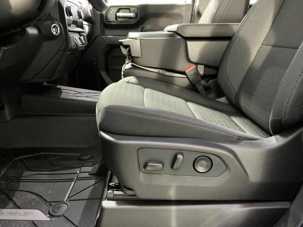 new 2026 Chevrolet Silverado 1500 car, priced at $45,618