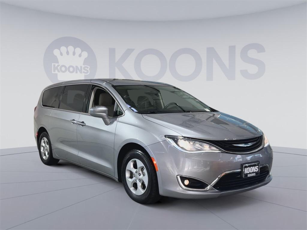 used 2017 Chrysler Pacifica Hybrid car, priced at $17,000