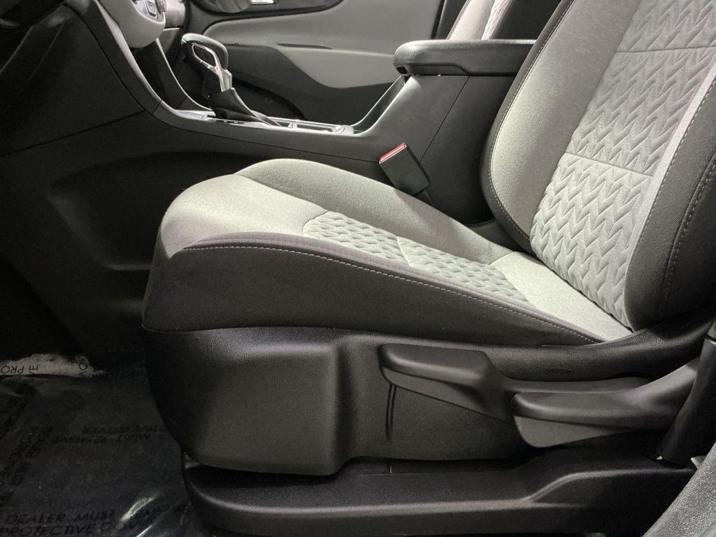 used 2023 Chevrolet Equinox car, priced at $21,000