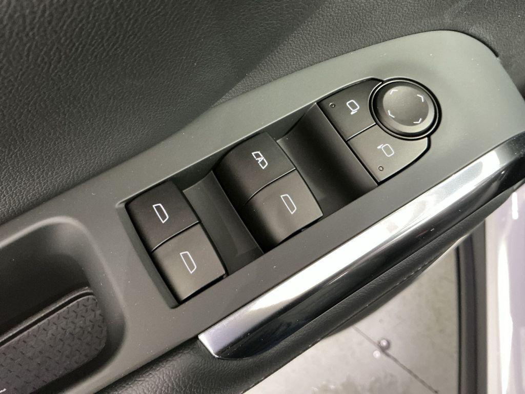 new 2026 Chevrolet Traverse car, priced at $42,079