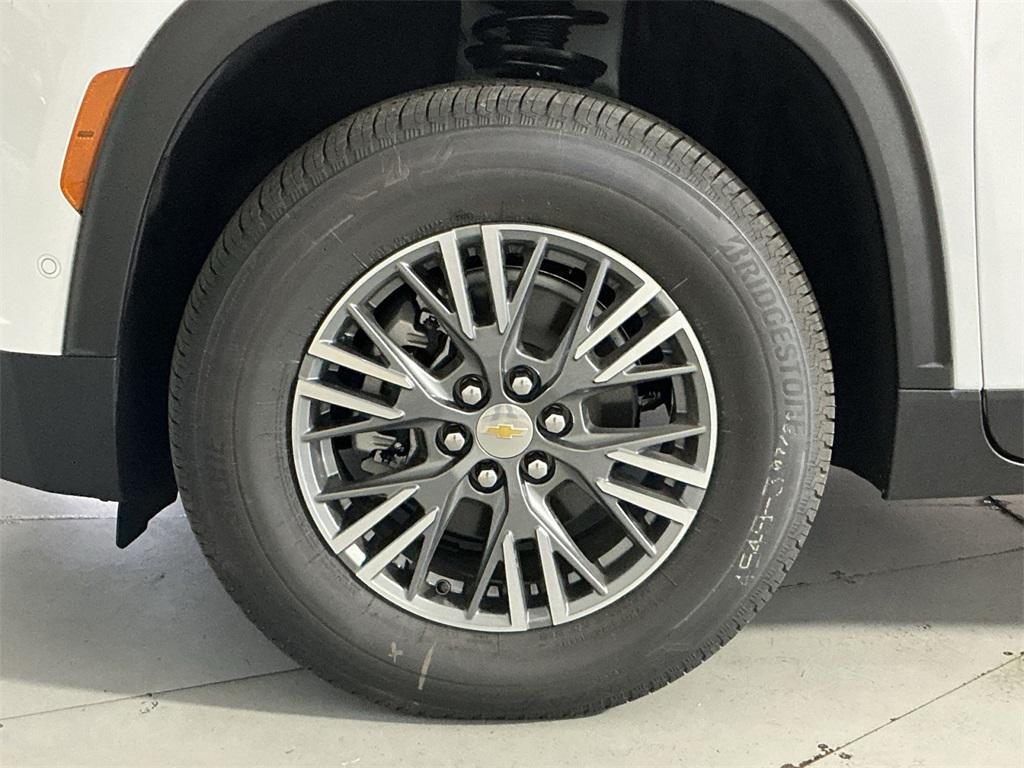 new 2026 Chevrolet Traverse car, priced at $42,079