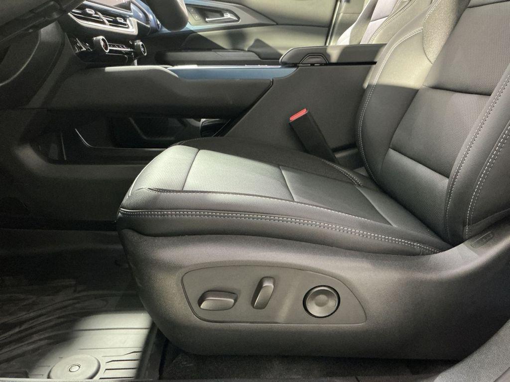 new 2026 Chevrolet Equinox EV car, priced at $31,121