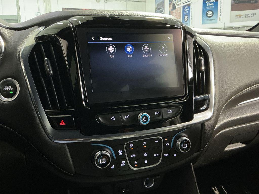 used 2023 Chevrolet Traverse car, priced at $29,300