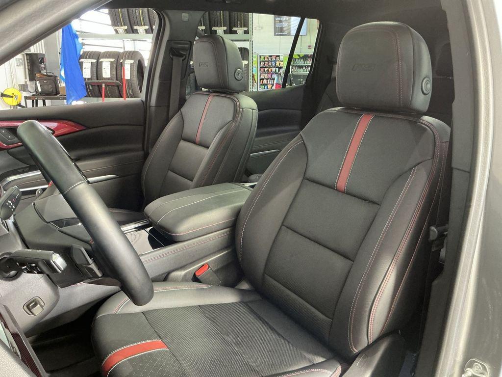 used 2024 Chevrolet Traverse car, priced at $48,000