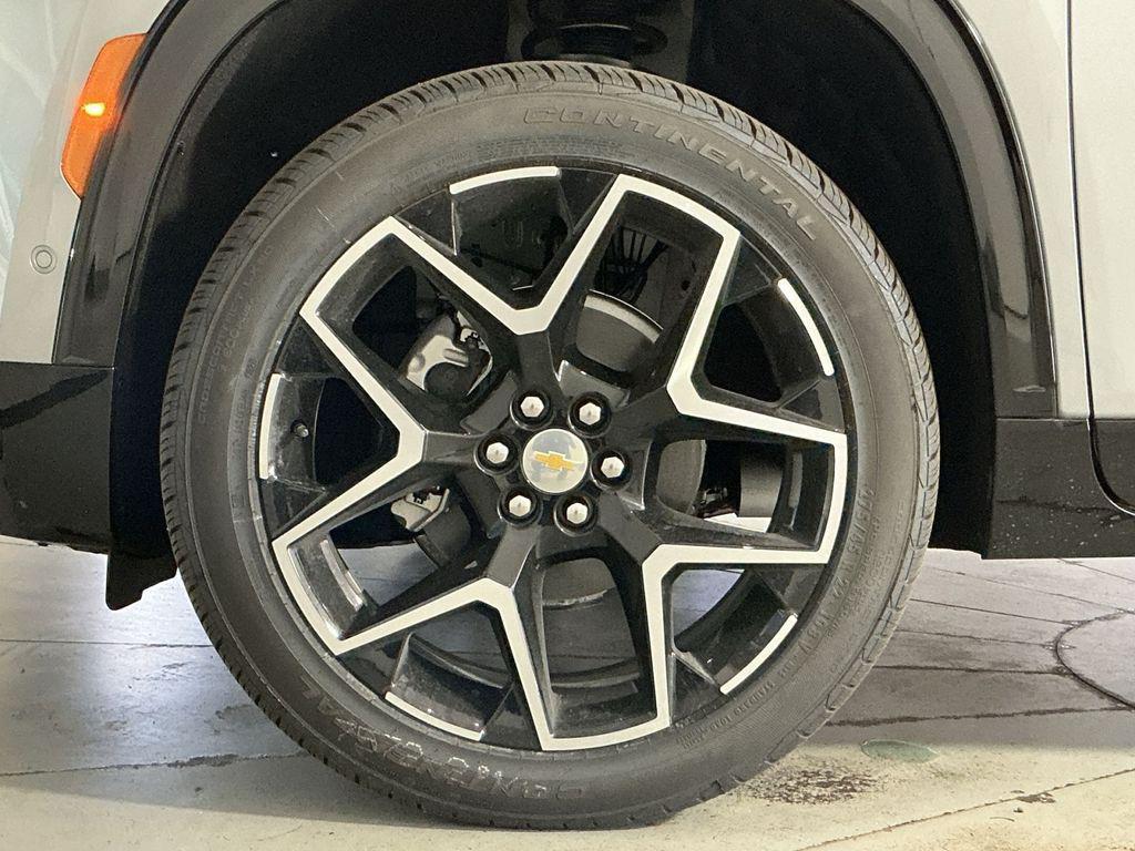 new 2026 Chevrolet Traverse car, priced at $53,895