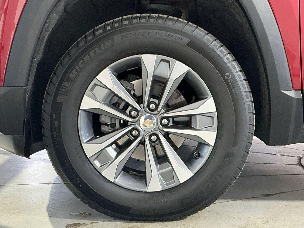 new 2026 Chevrolet Equinox car, priced at $28,540