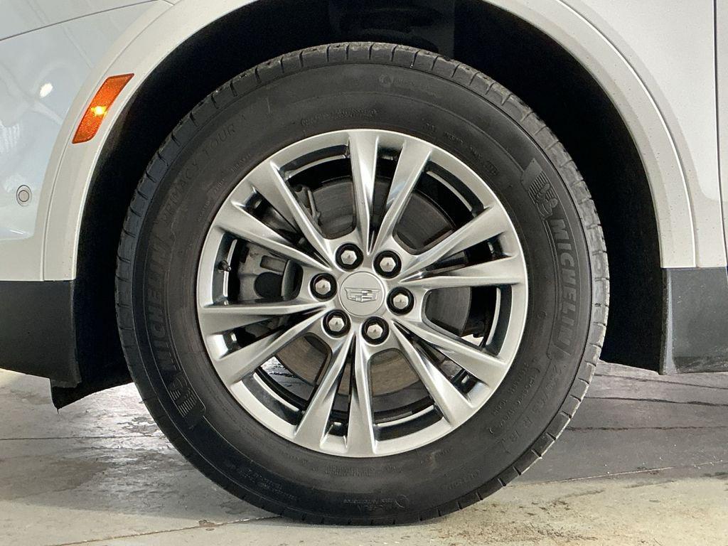 used 2023 Cadillac XT5 car, priced at $35,000