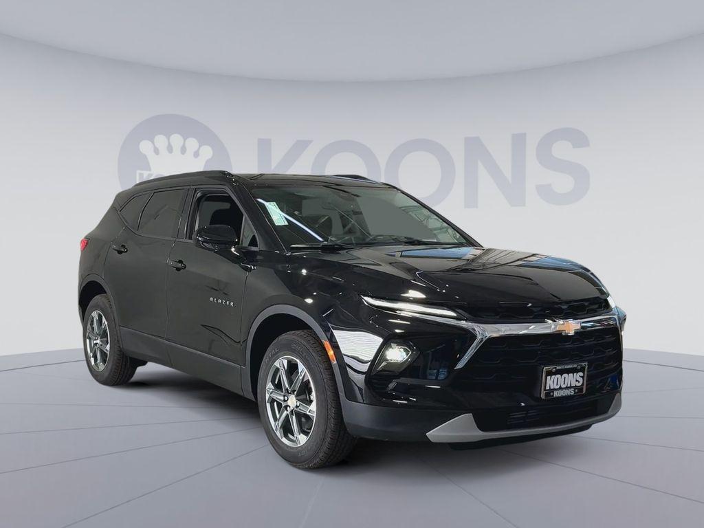 new 2026 Chevrolet Blazer car, priced at $33,069