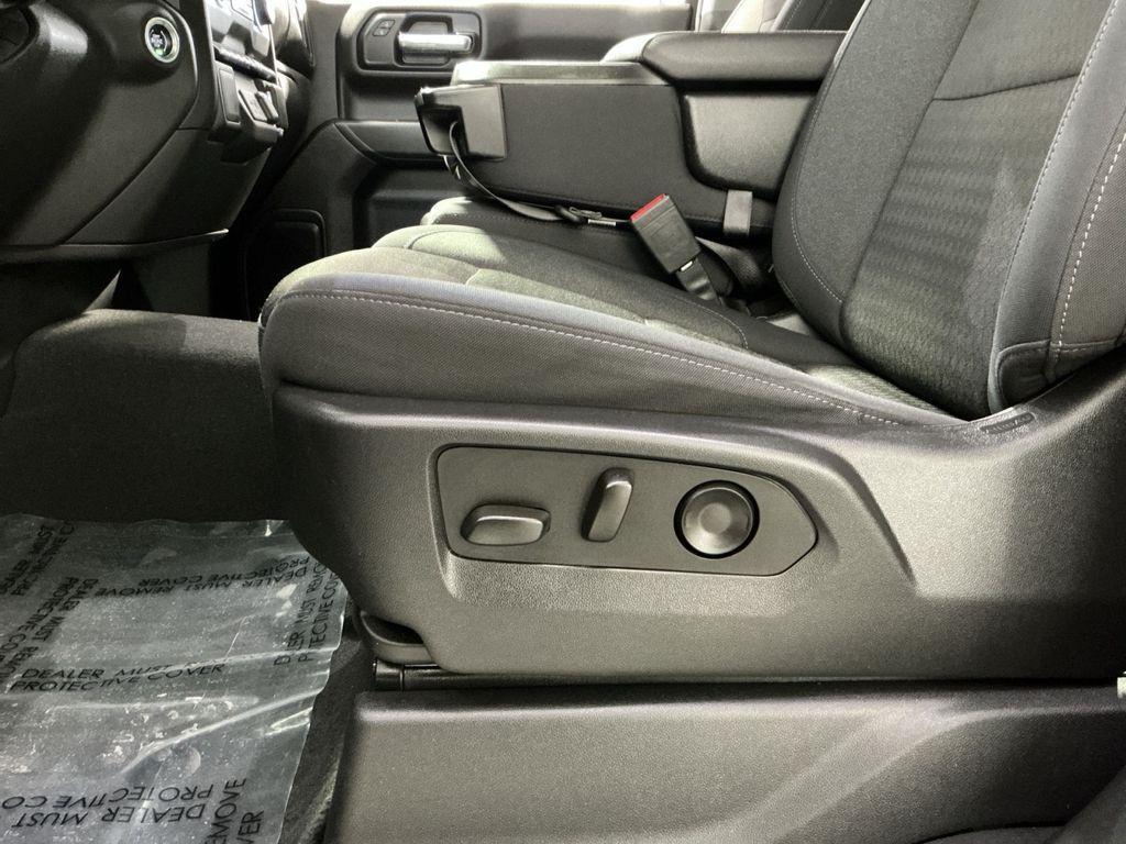 used 2022 Chevrolet Silverado 1500 car, priced at $32,000