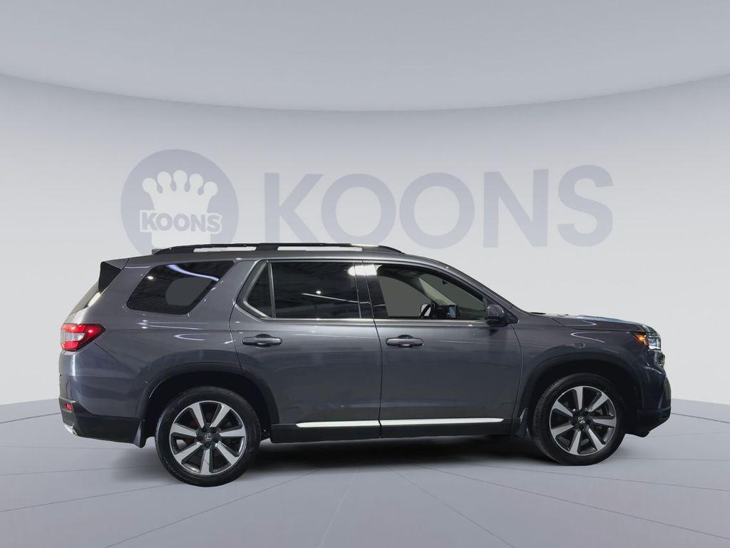 used 2025 Honda Pilot car, priced at $42,800