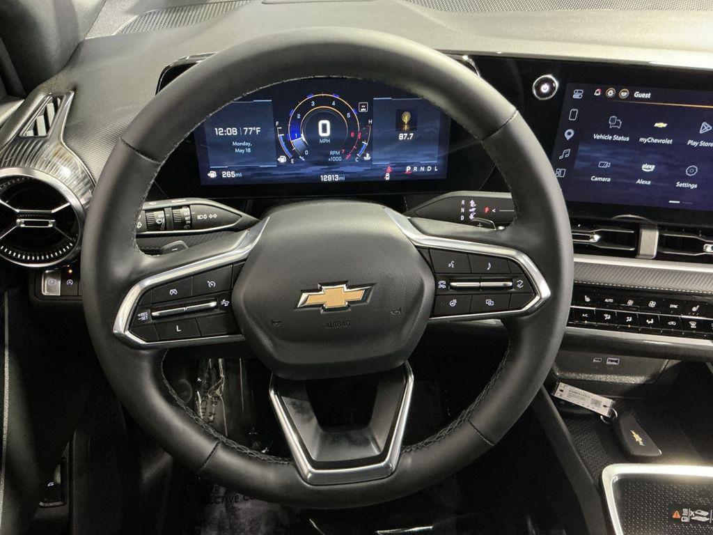 used 2025 Chevrolet Equinox car, priced at $26,300