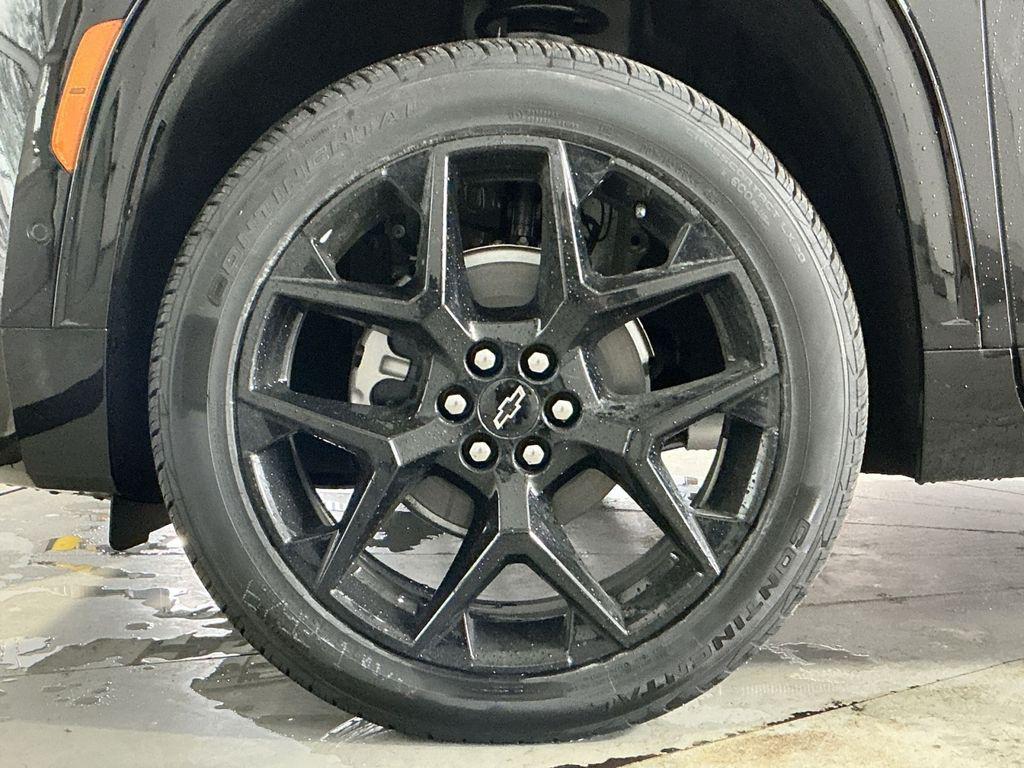 new 2026 Chevrolet Traverse car, priced at $57,169