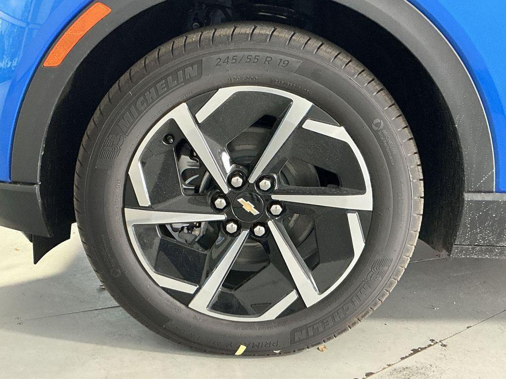 new 2026 Chevrolet Equinox EV car, priced at $27,330